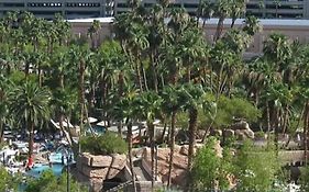 The Signature At Mgm Grand
